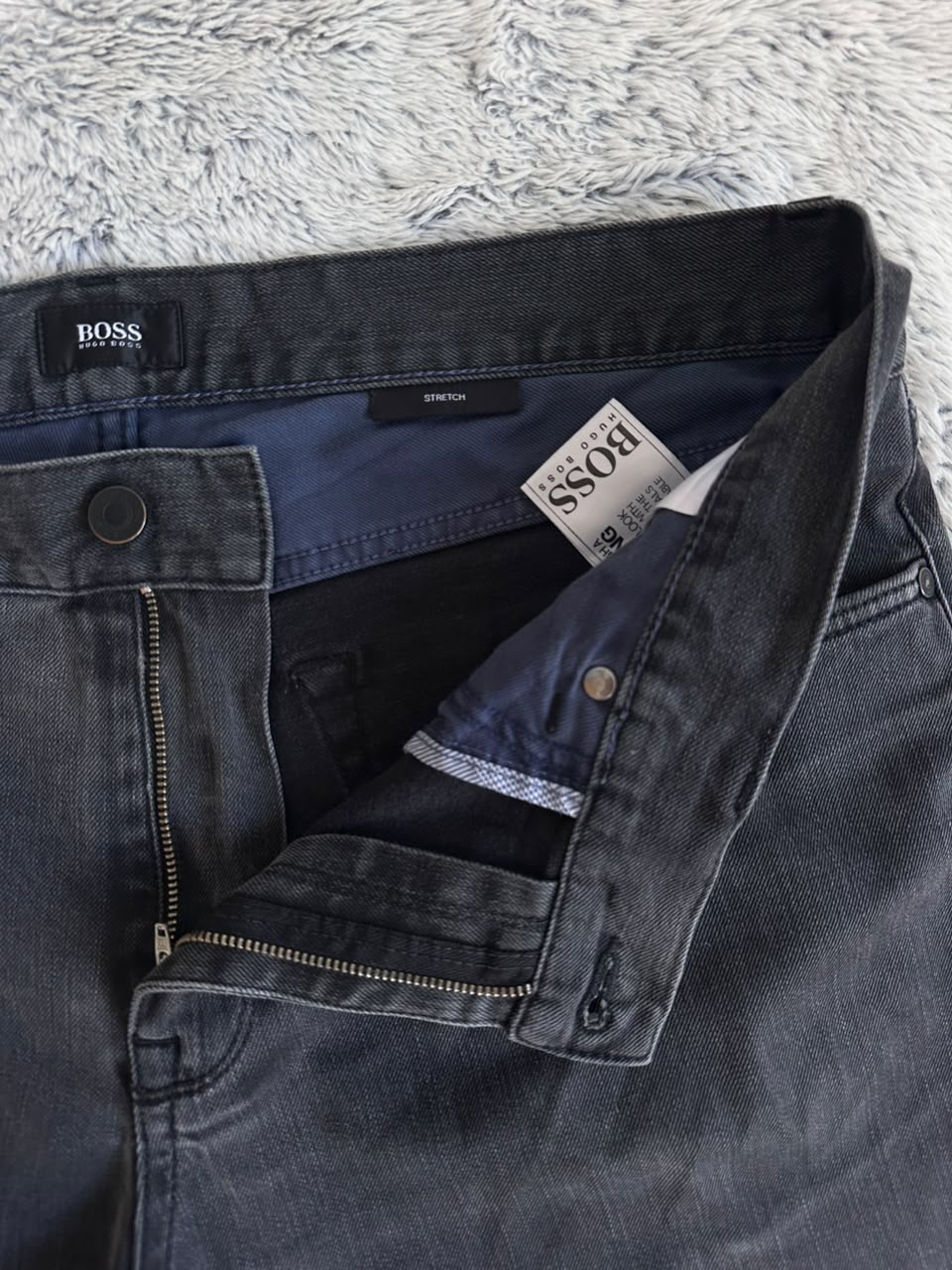 Jean HUGO BOSS Taille XL