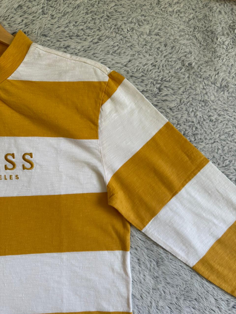 Pull GUESS Taille S Spot-Chic