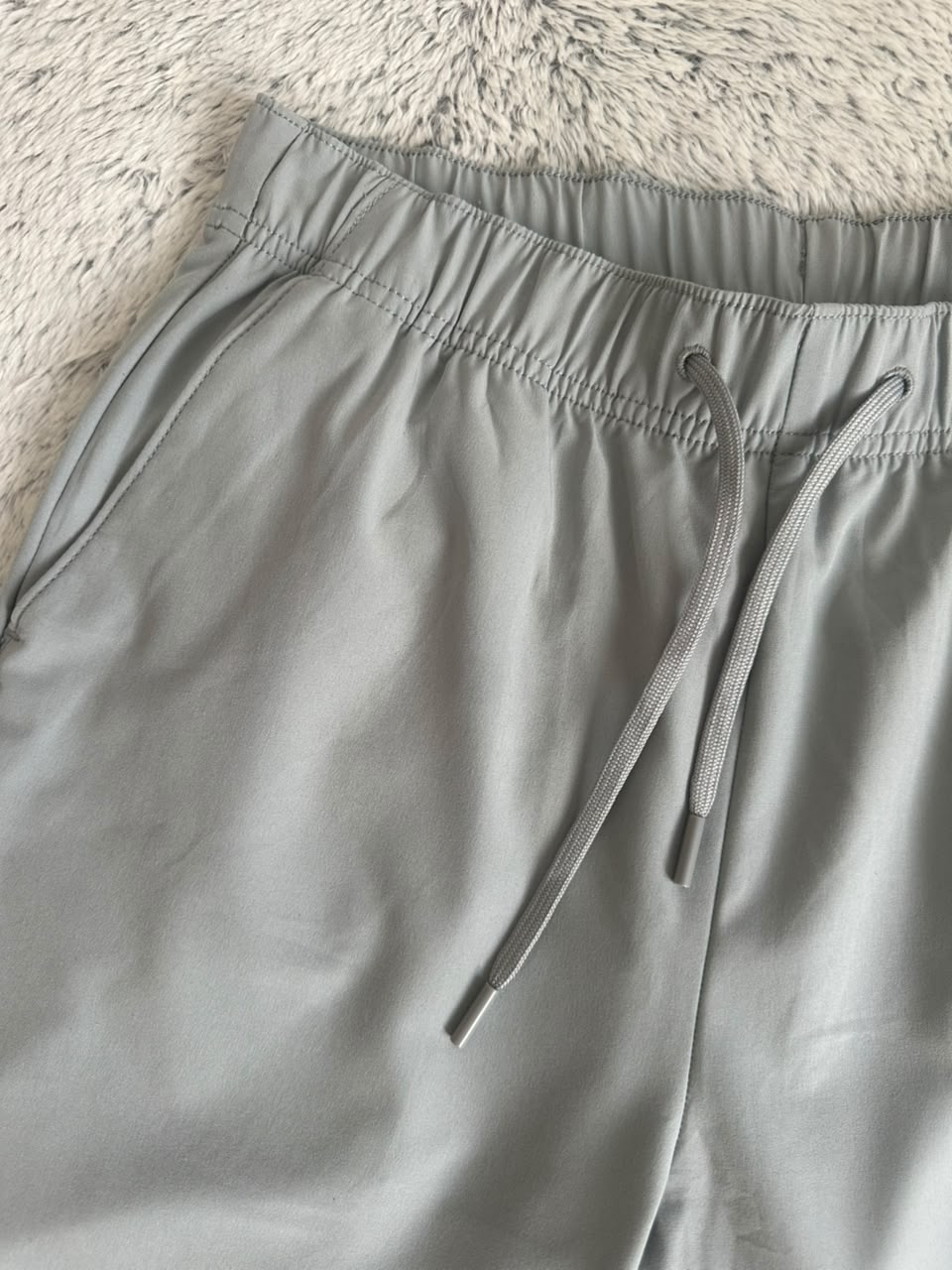 Short CALVIN KLEIN Taille S Spot-Chic